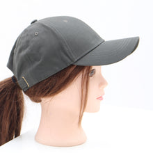 Laden Sie das Bild in den Galerie-Viewer, Klassische Cap UNISEX Khaki